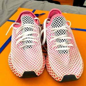 Adidas Derrutp Runner women’s size 8